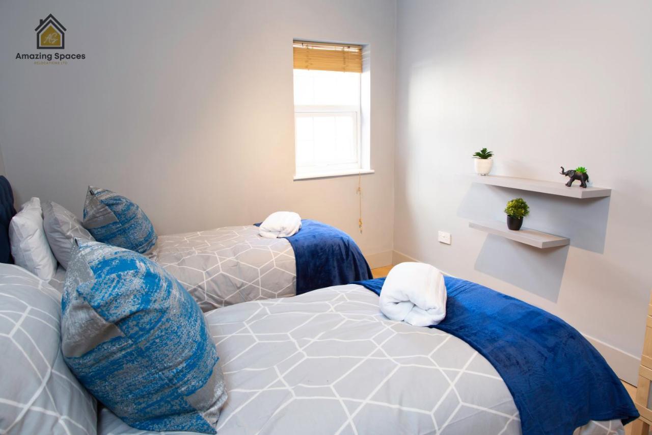 City Centre 2 Bed Flat Sleeps 3 For Work And Leisure With Free Wifi By Amazing Spaces Relocations Ltd Warrington  Zewnętrze zdjęcie